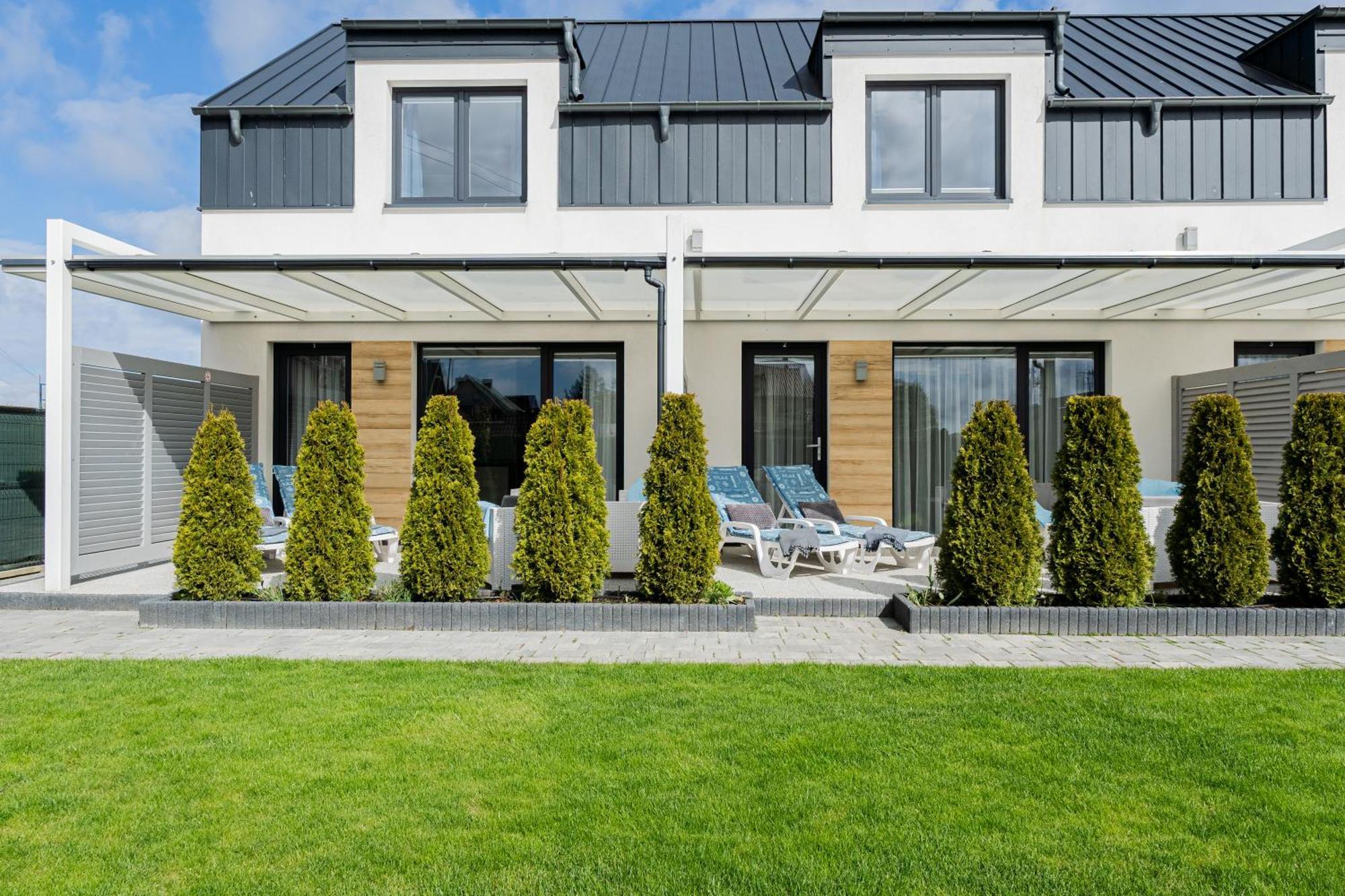 Barka - Apartamenty Premium Oraz Pokoje Blisko Plazy Karwia Kültér fotó