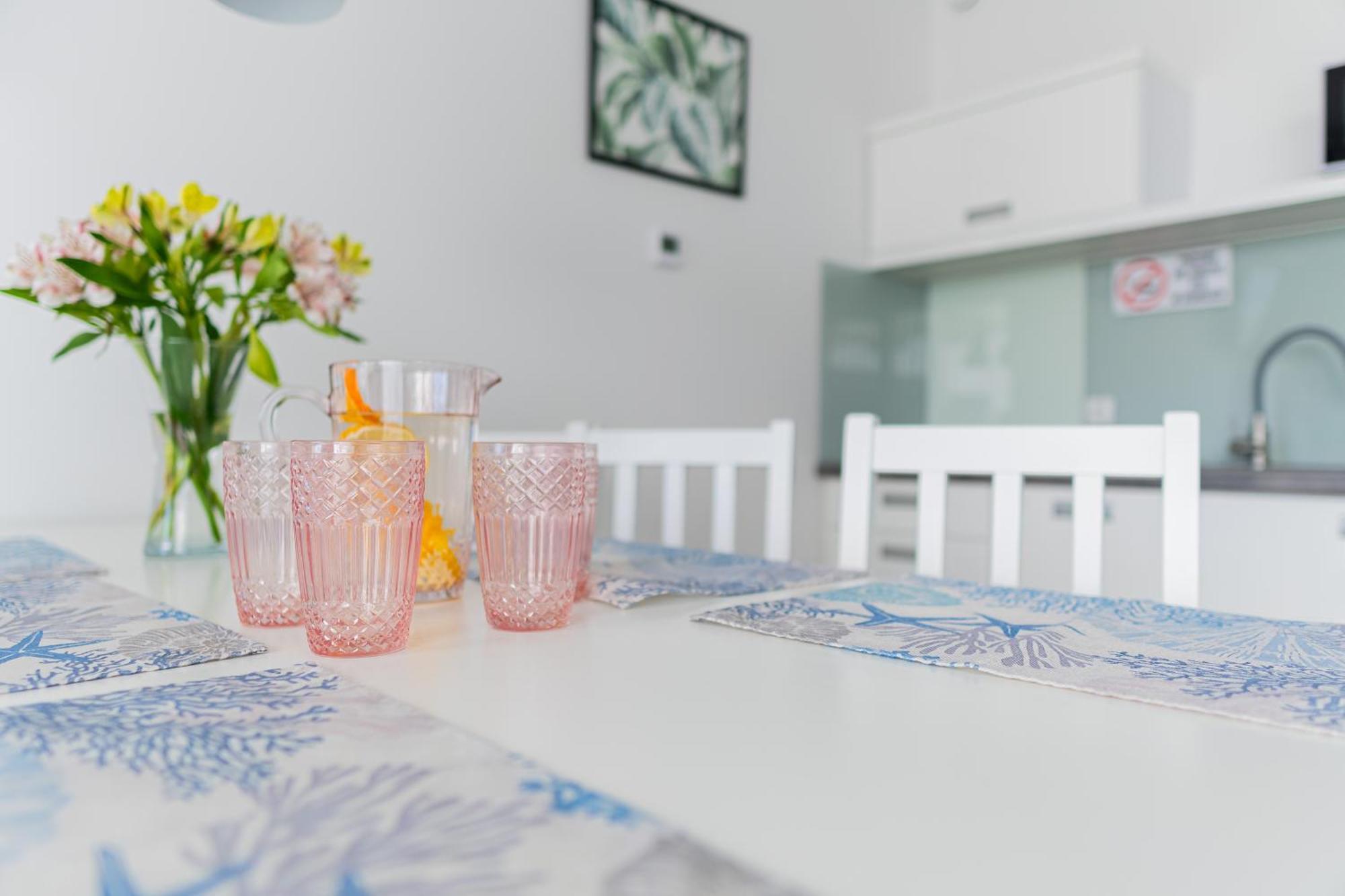 Barka - Apartamenty Premium Oraz Pokoje Blisko Plazy Karwia Kültér fotó