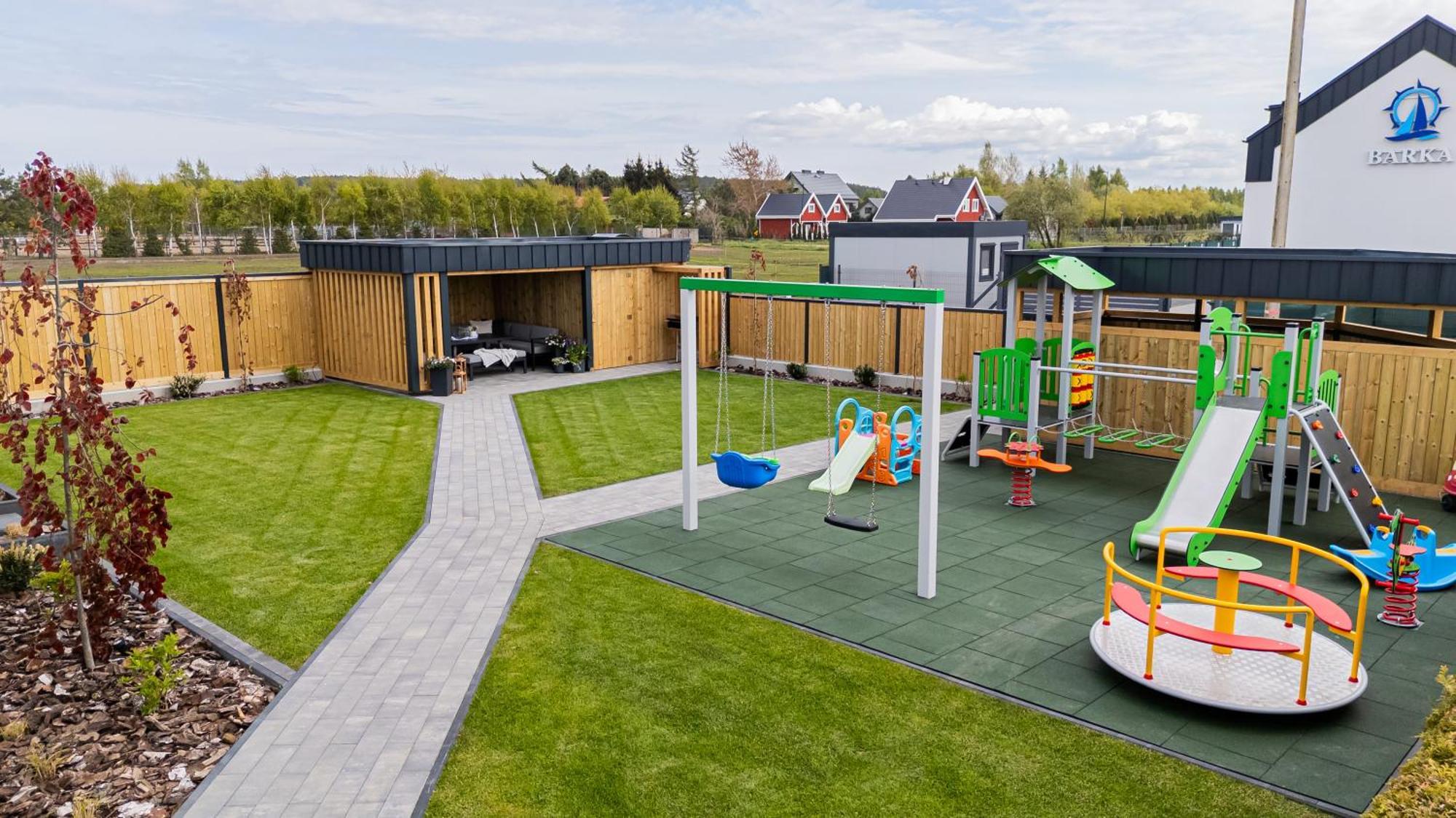 Barka - Apartamenty Premium Oraz Pokoje Blisko Plazy Karwia Kültér fotó