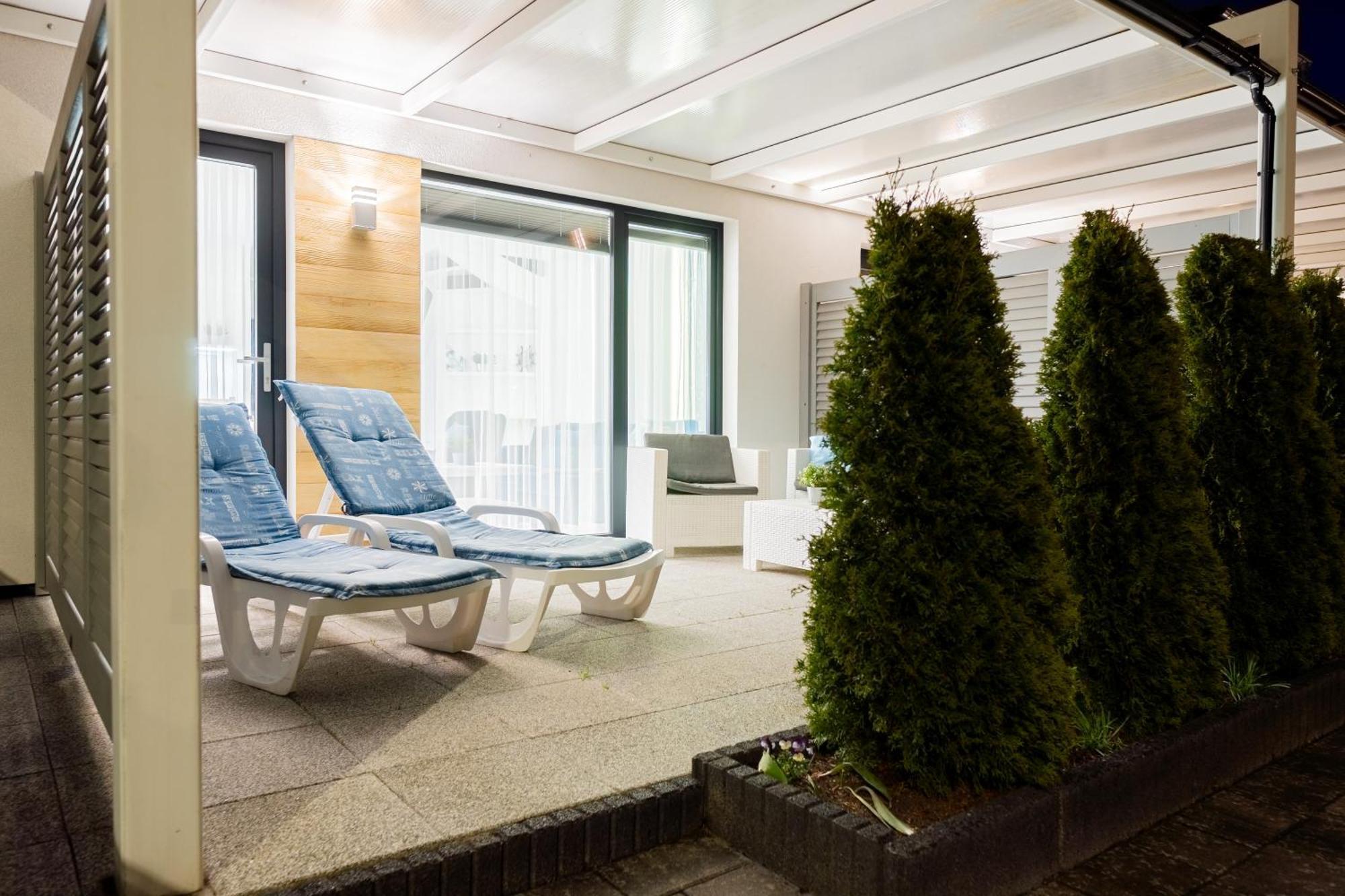 Barka - Apartamenty Premium Oraz Pokoje Blisko Plazy Karwia Kültér fotó