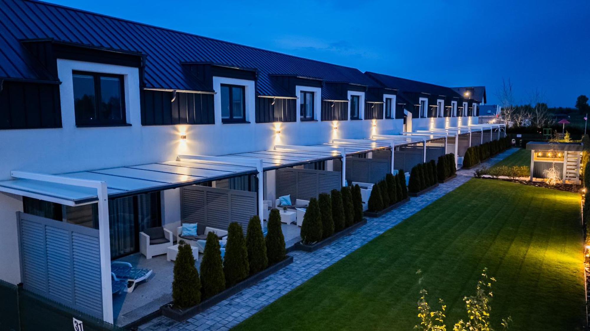 Barka - Apartamenty Premium Oraz Pokoje Blisko Plazy Karwia Kültér fotó